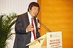 Prof. Joseph J.Y. Sung gives a speech.